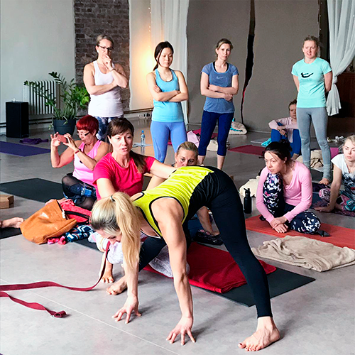 formación de profesores de yoga españa